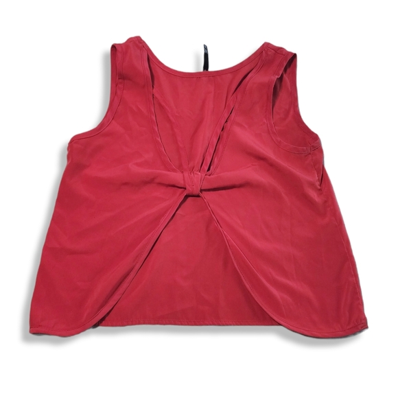 Love Culture Medium Red Top - Picture 2 of 6